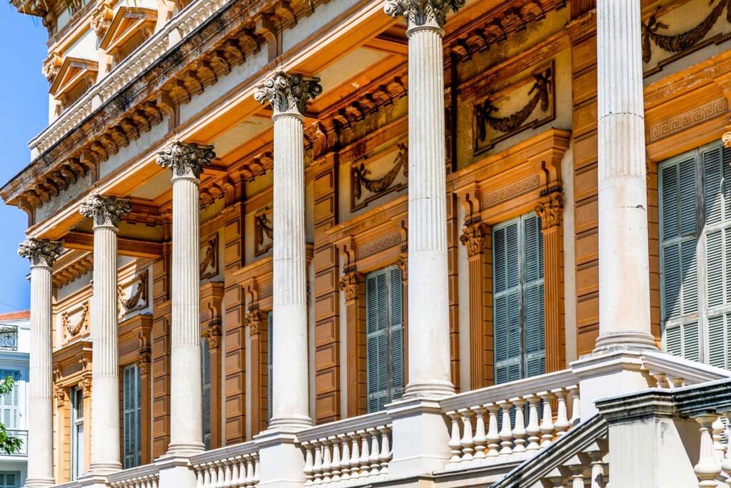 Colonnes du Musée des Beaux-Arts